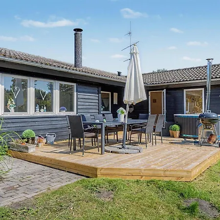 Leve - 300m From The Sea By Interhome Ferienhaus *